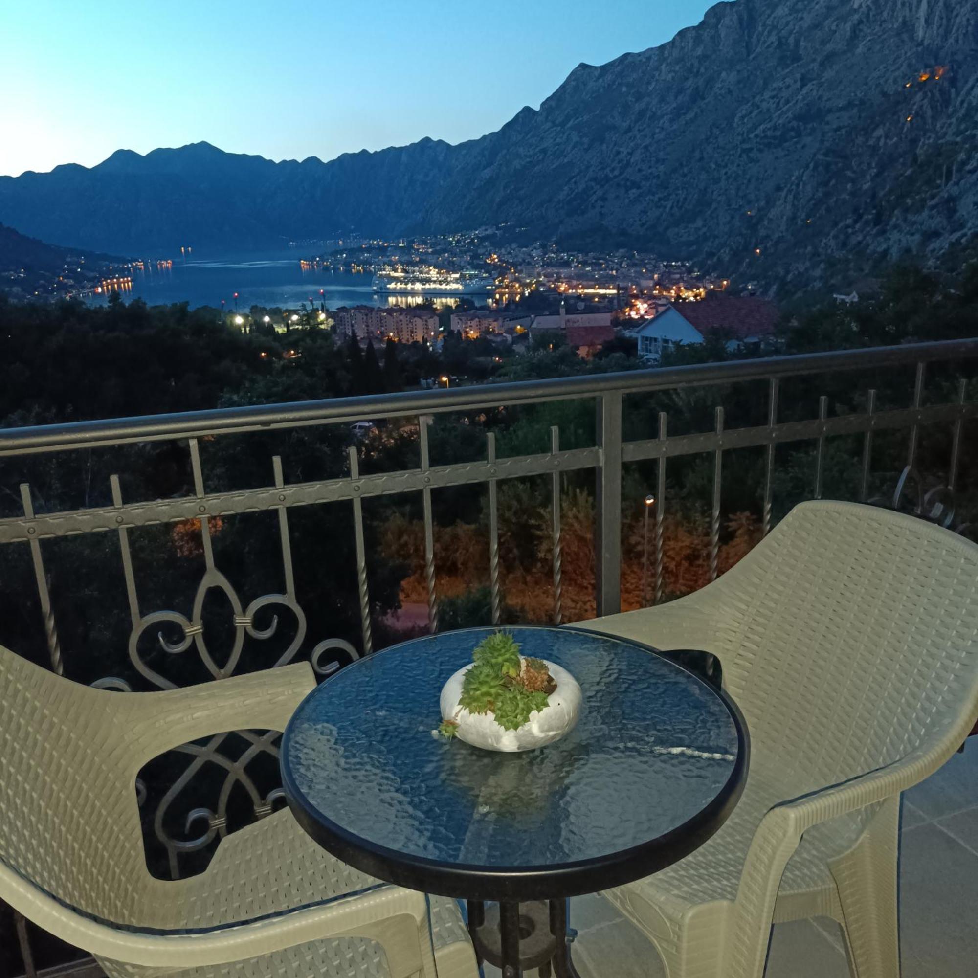 Radgost Kotor Apartments מראה חיצוני תמונה