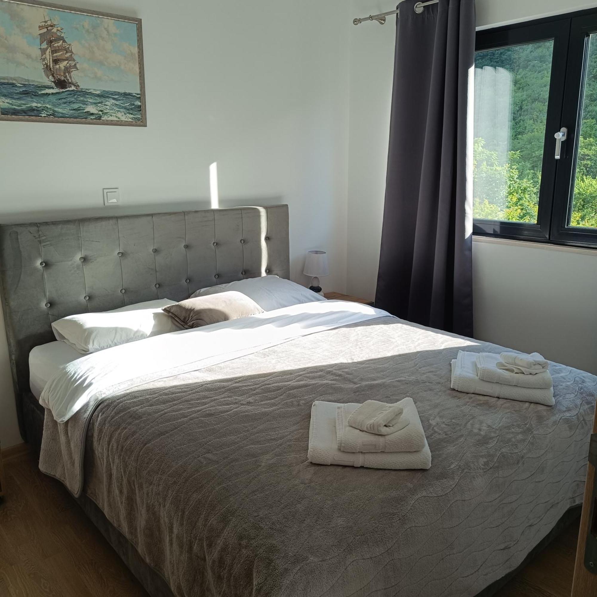Radgost Kotor Apartments מראה חיצוני תמונה