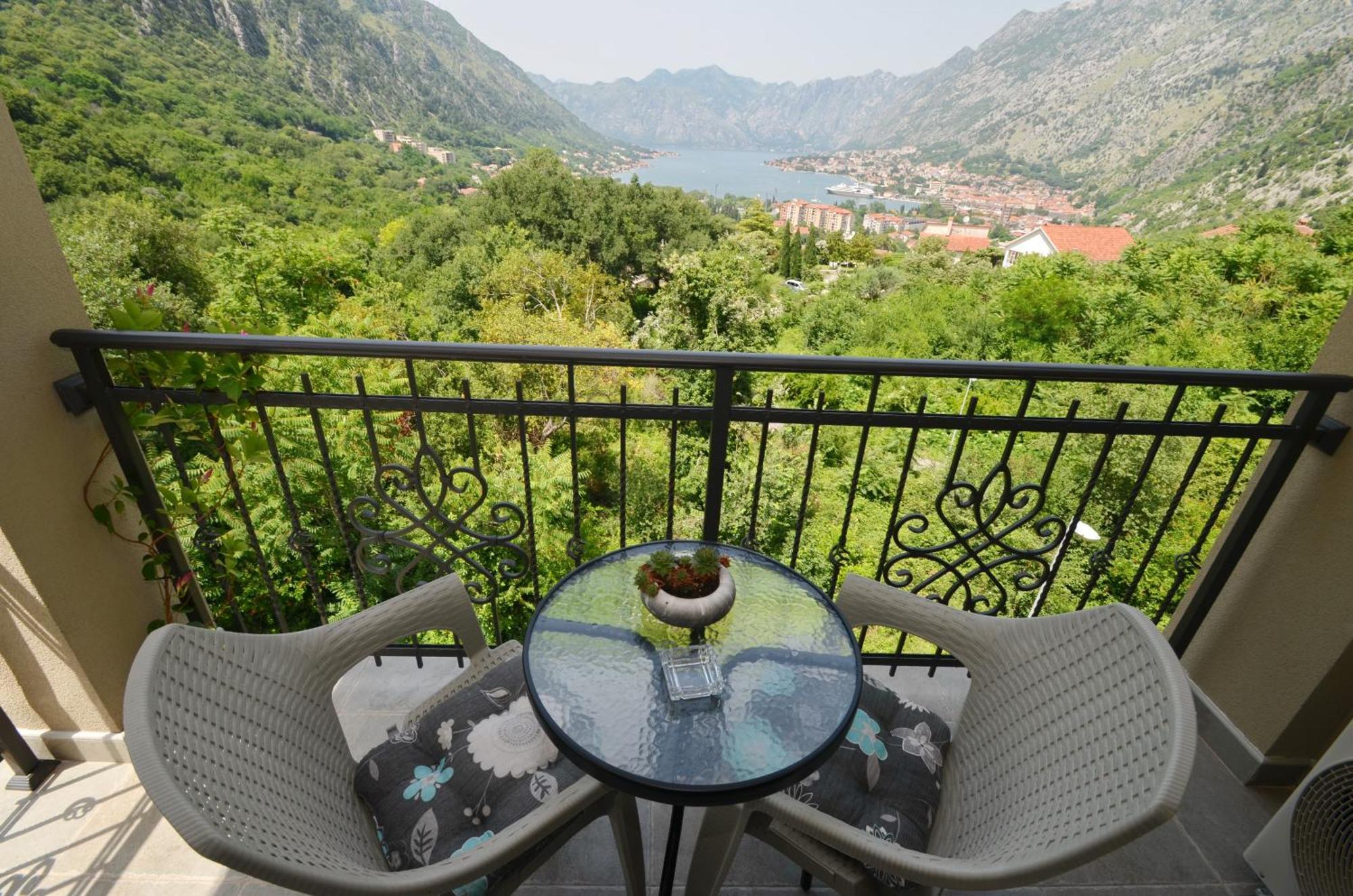 Radgost Kotor Apartments מראה חיצוני תמונה